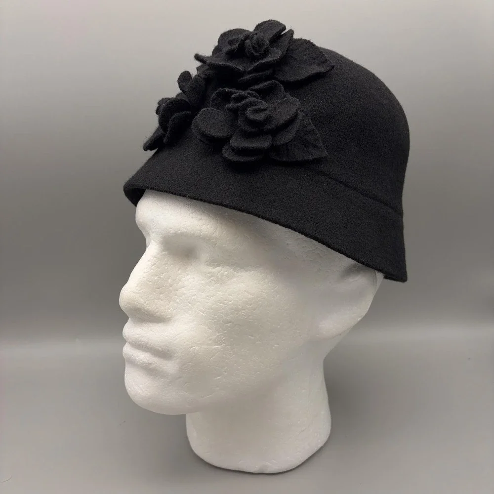Badgley Mischka Hat Cloche Womens One Size Black Wool Felt Floral 20s Style